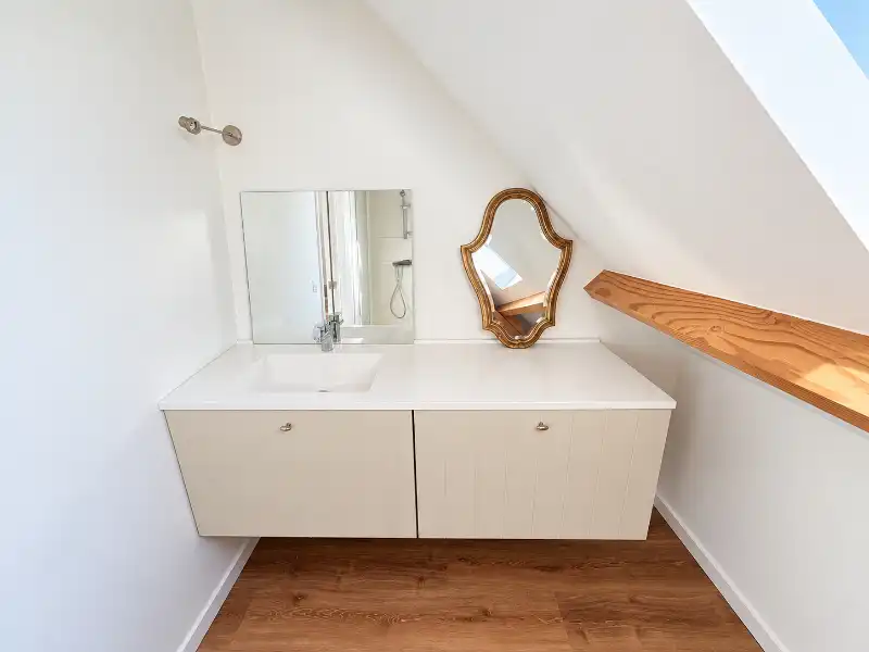 --- NIEUW --- Mooi duplex-appartement met 2 slaapkamers en zeer groot dakterras. foto 11