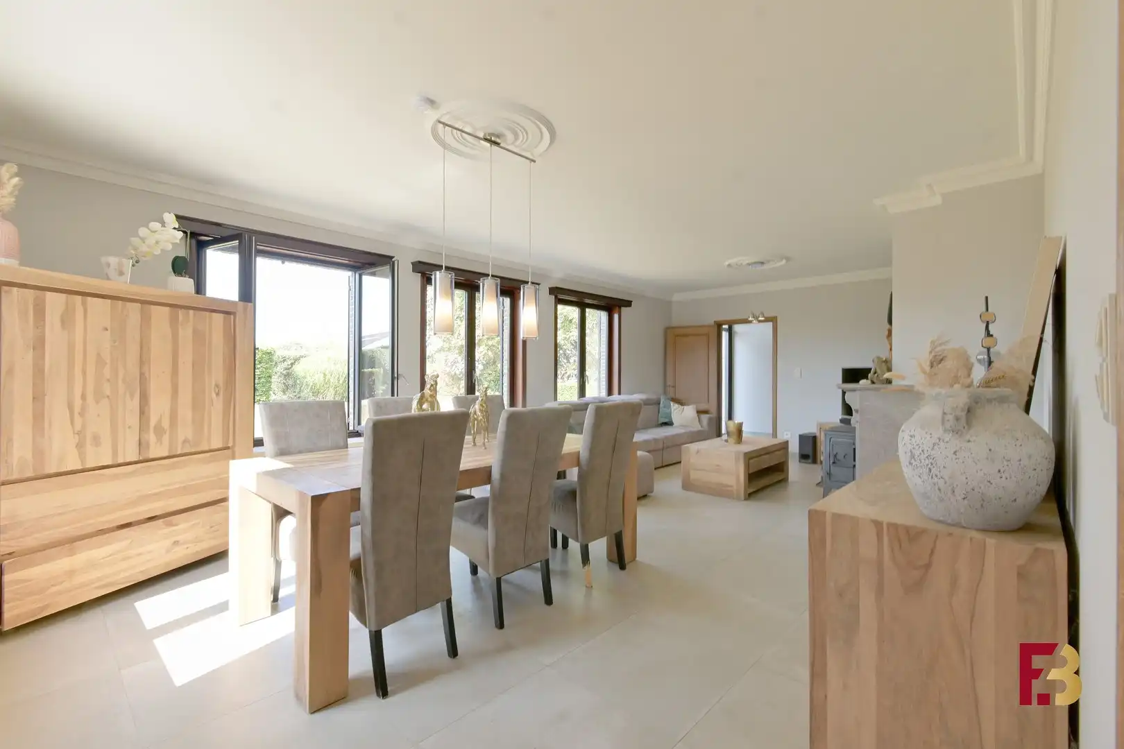 Instapklaar wonen met paarden aan huis in Wetteren foto 3