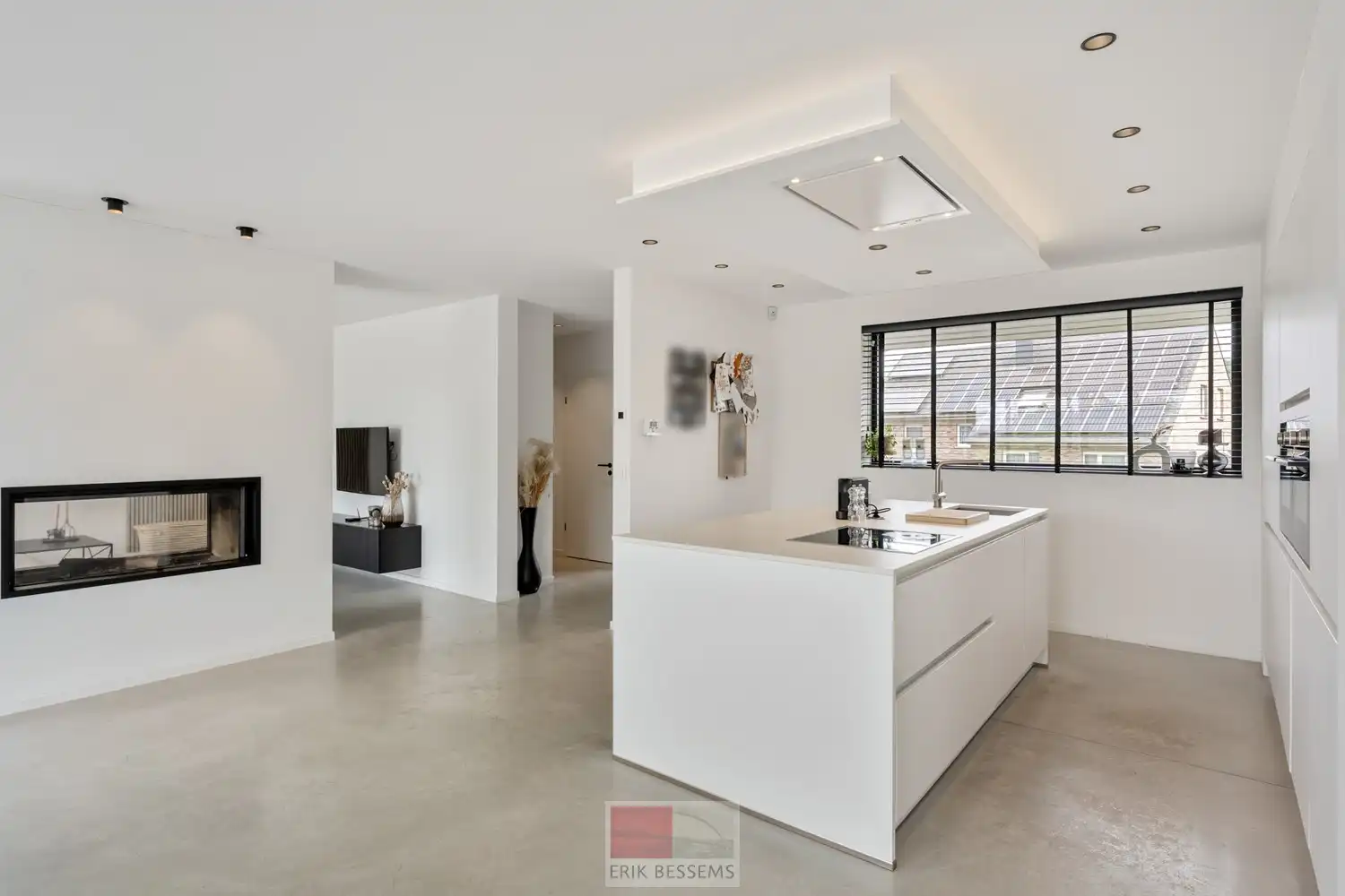 Energiezuinige, moderne woning met een bewoonbaar oppervlakte van circa 195 m², gelegen op een perceel van 776 m² in een rustige en groene omgeving. foto 6