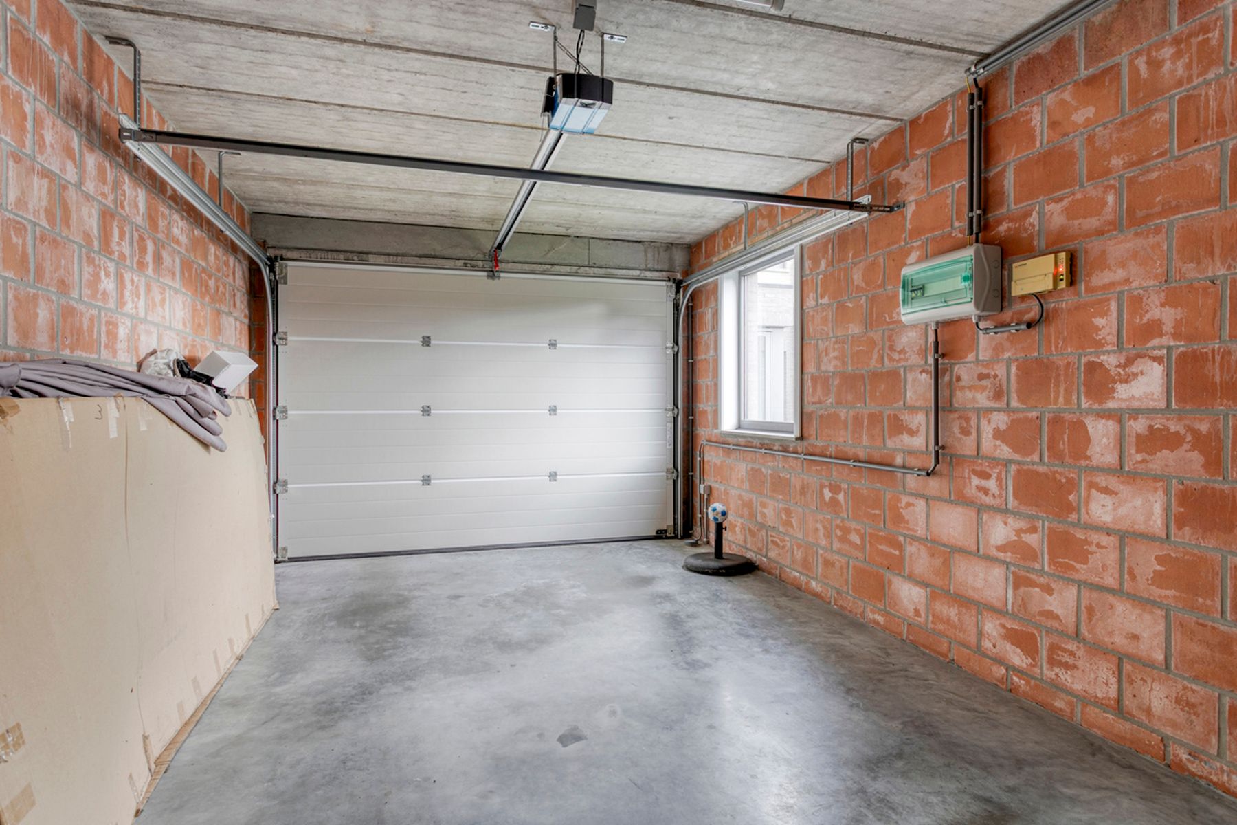 Recente HOB met 2 slaapkamers, tuin en garage! foto 19