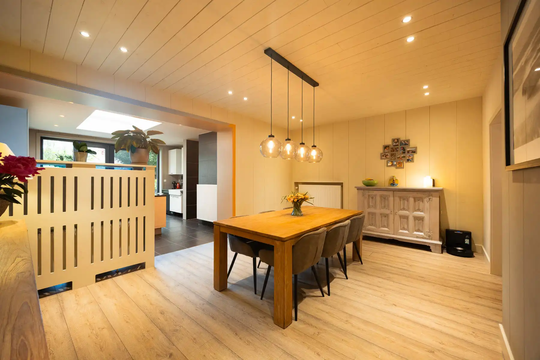 Ruime herenwoning met prachtige tuin in hartje Mechelen foto 12