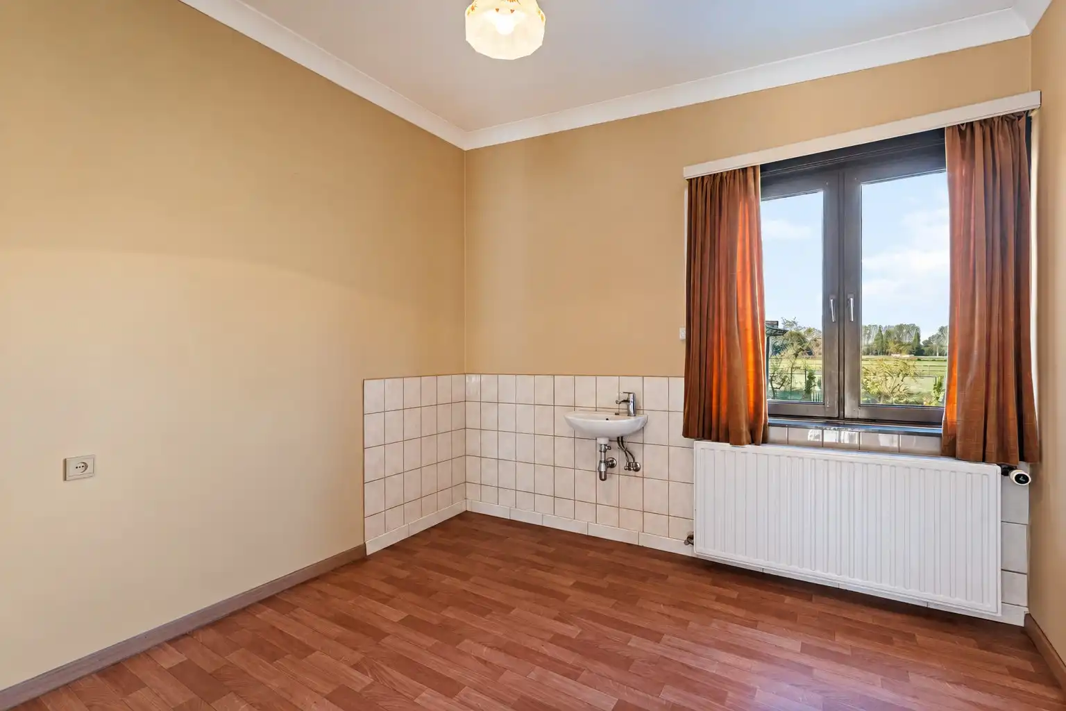 Karaktervolle open bebouwing met veel potentieel op 11a 28ca met prachtig groen verzicht foto 22