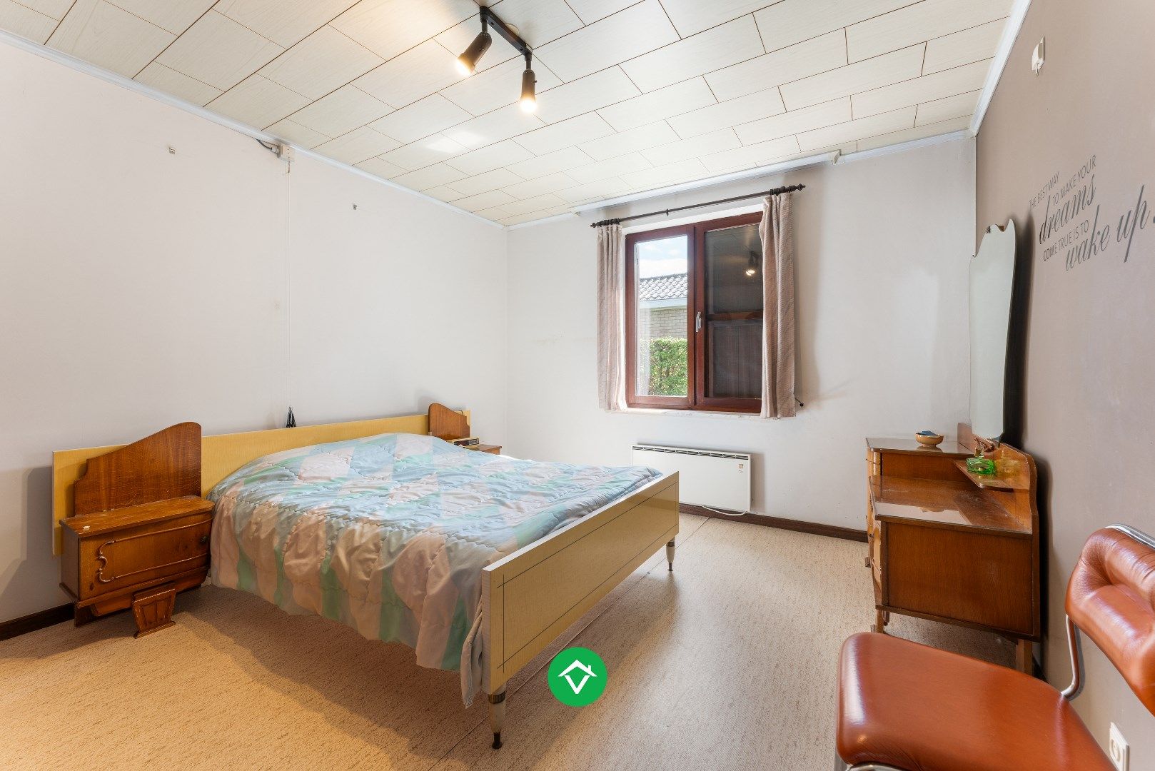 Alleenstaande woning met drie slaapkamers en dubbele inpandige garage te huur foto 11