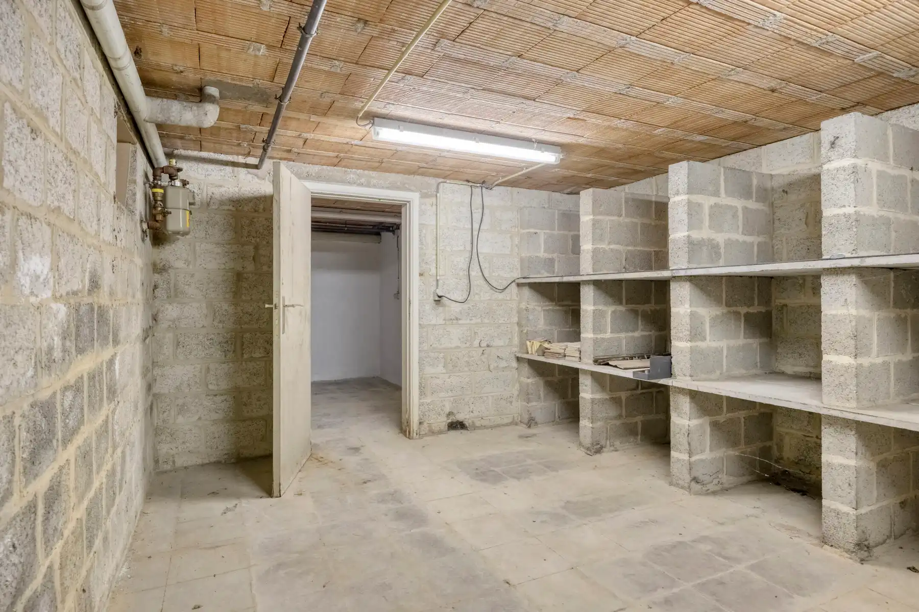 Charmante Villa op ruim perceel foto 26