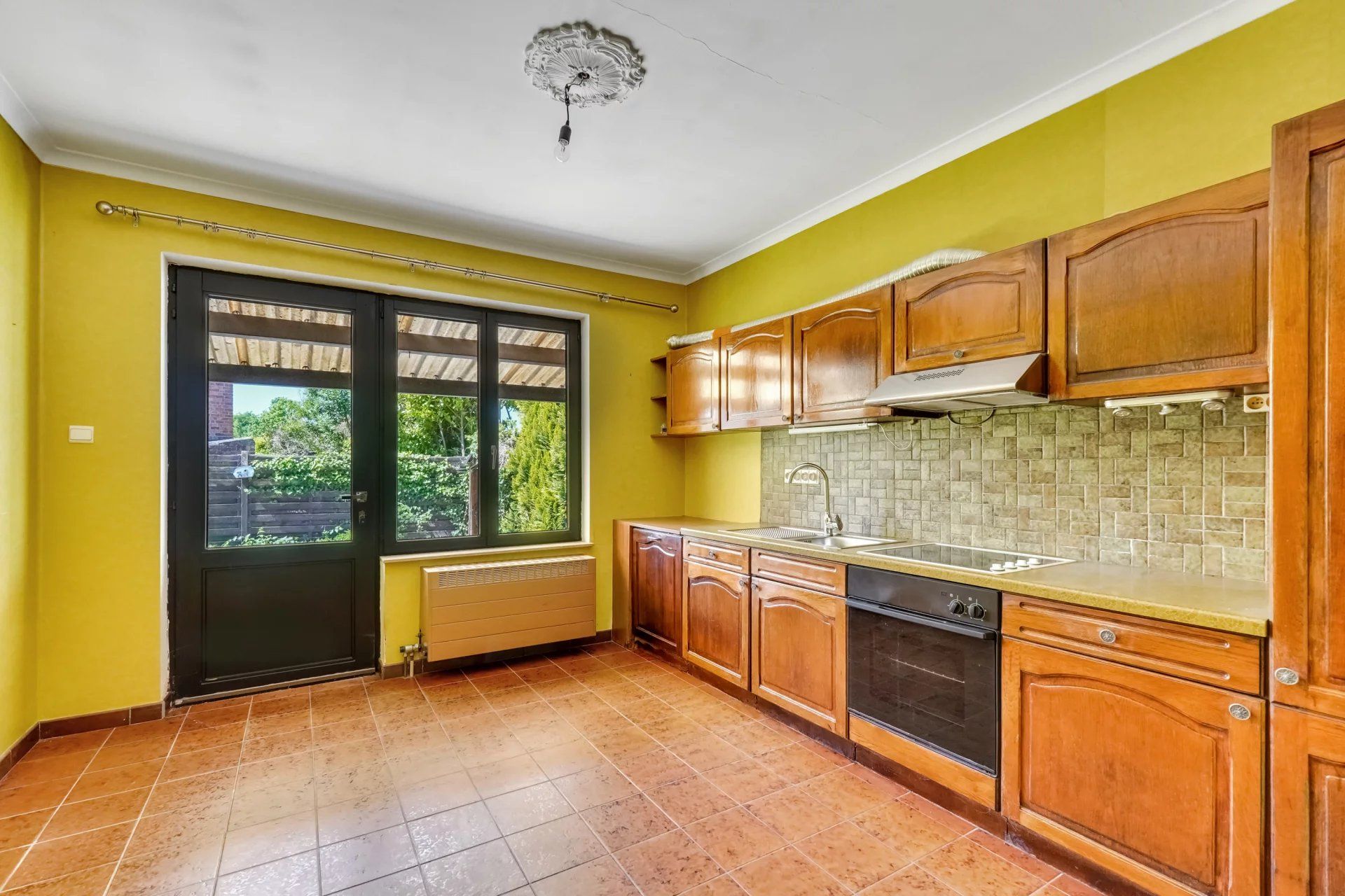 Ruime woning in rustige buurt foto 5