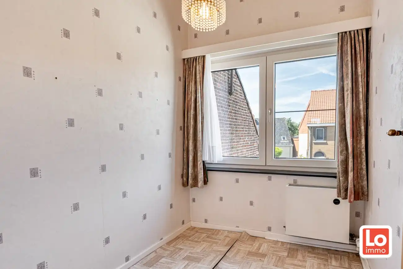 Verder te renoveren halfopen woning en afzonderlijke dubbele garage en stadstuin op een gemakkelijk bereikbare locatie in Hamme! foto 16