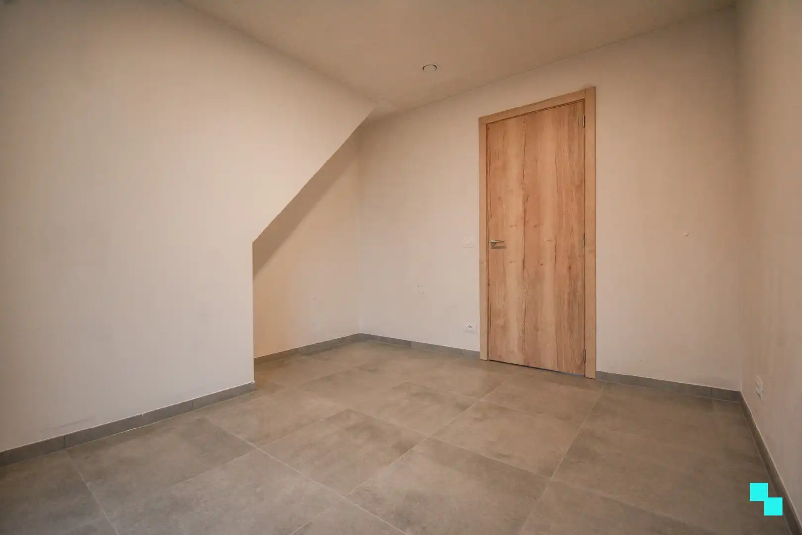 Nieuwbouwappartement via budgethuren te Houthulst foto 10