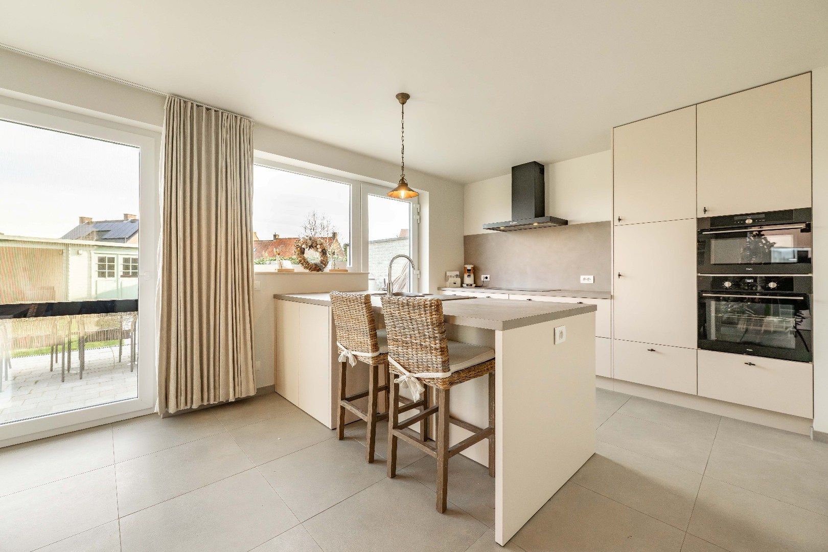 RECENTE (BJ 2020) ENERGIEZUINDIGE HALF OPEN BEBOUWING foto 7