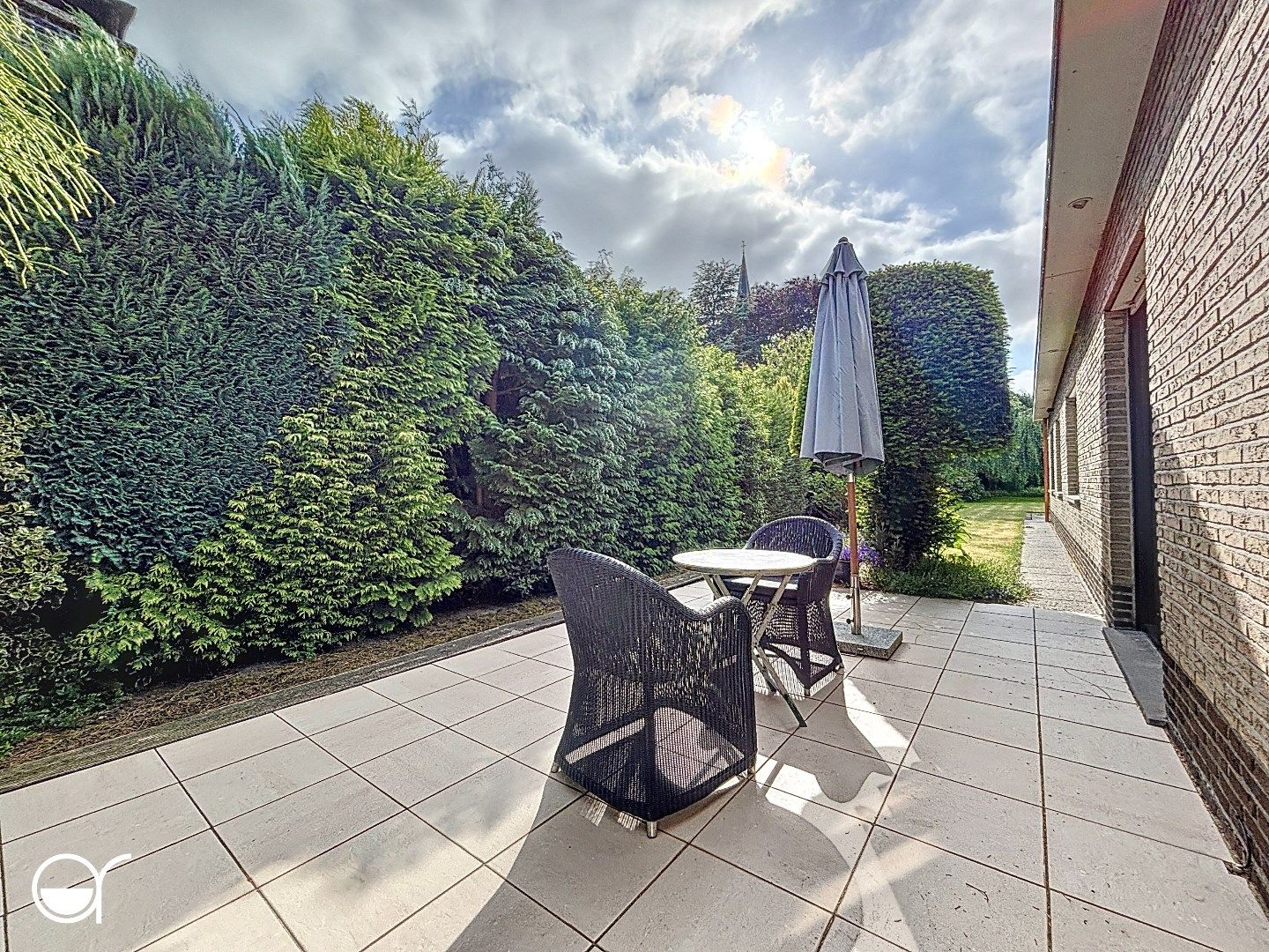 Rustig gelegen bungalow met tuin en 2 garages in Vosselare foto 19