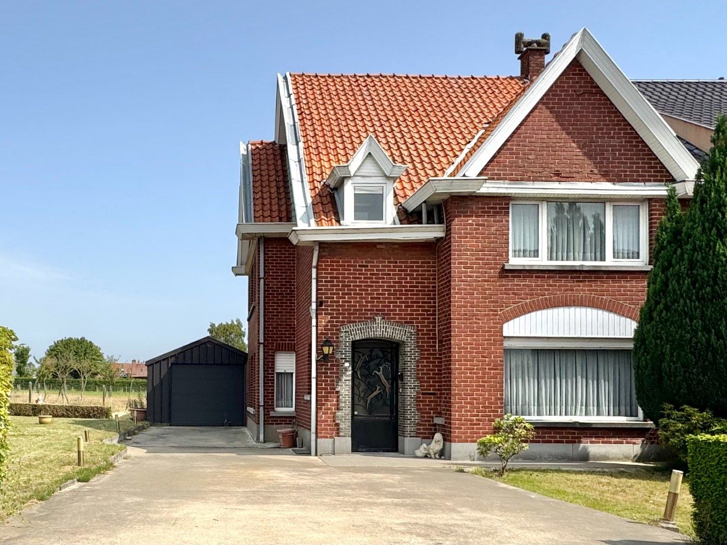 ()=>{if(producerUpdateValueVersion(node),producerAccessed(node),node.value===ERRORED)throw node.error;return node.value} Brugsesteenweg 80 - - 8531 Hulste
