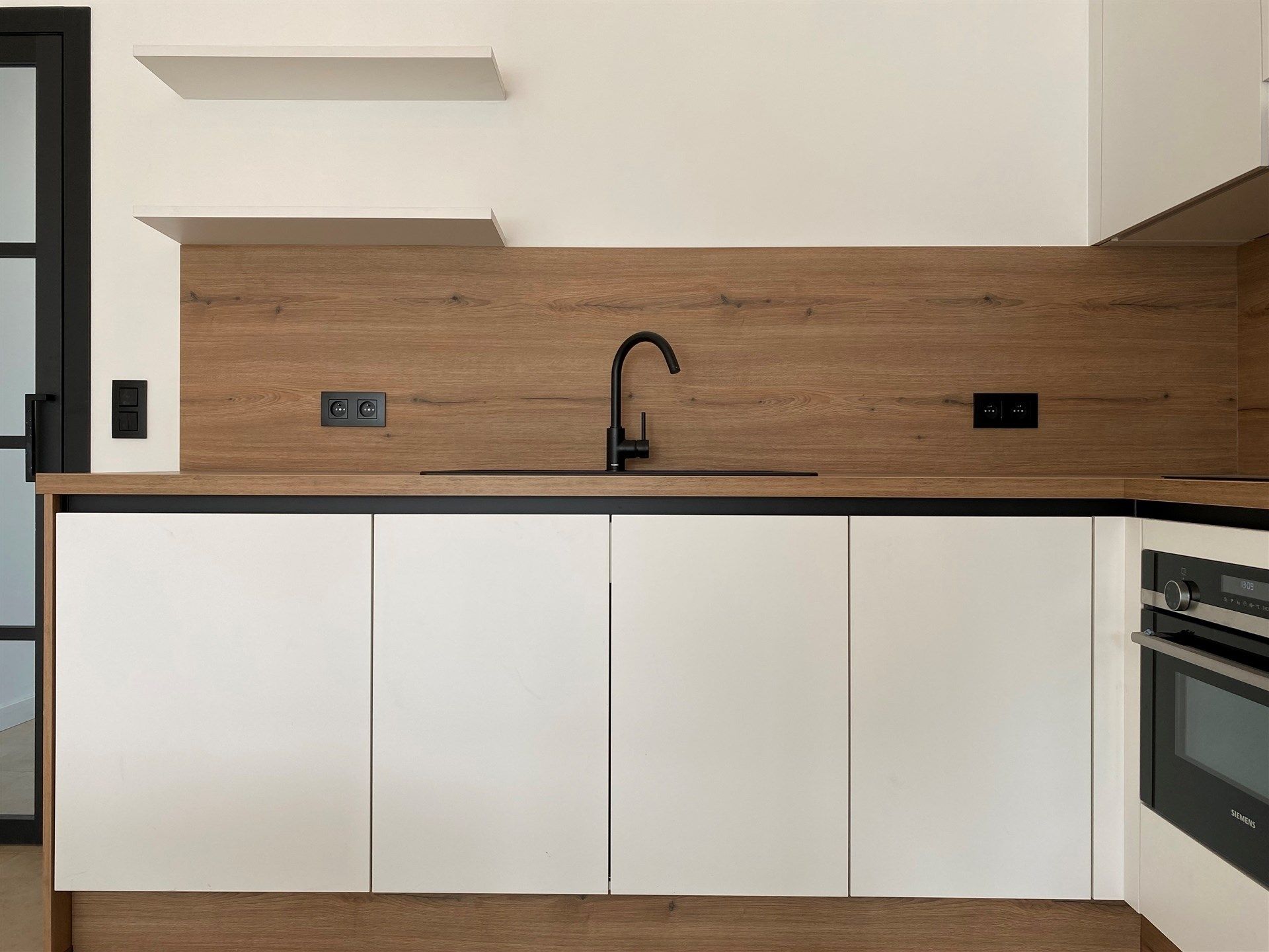 Totaal gerenoveerde gezellige woning met EPC-label A! foto 13