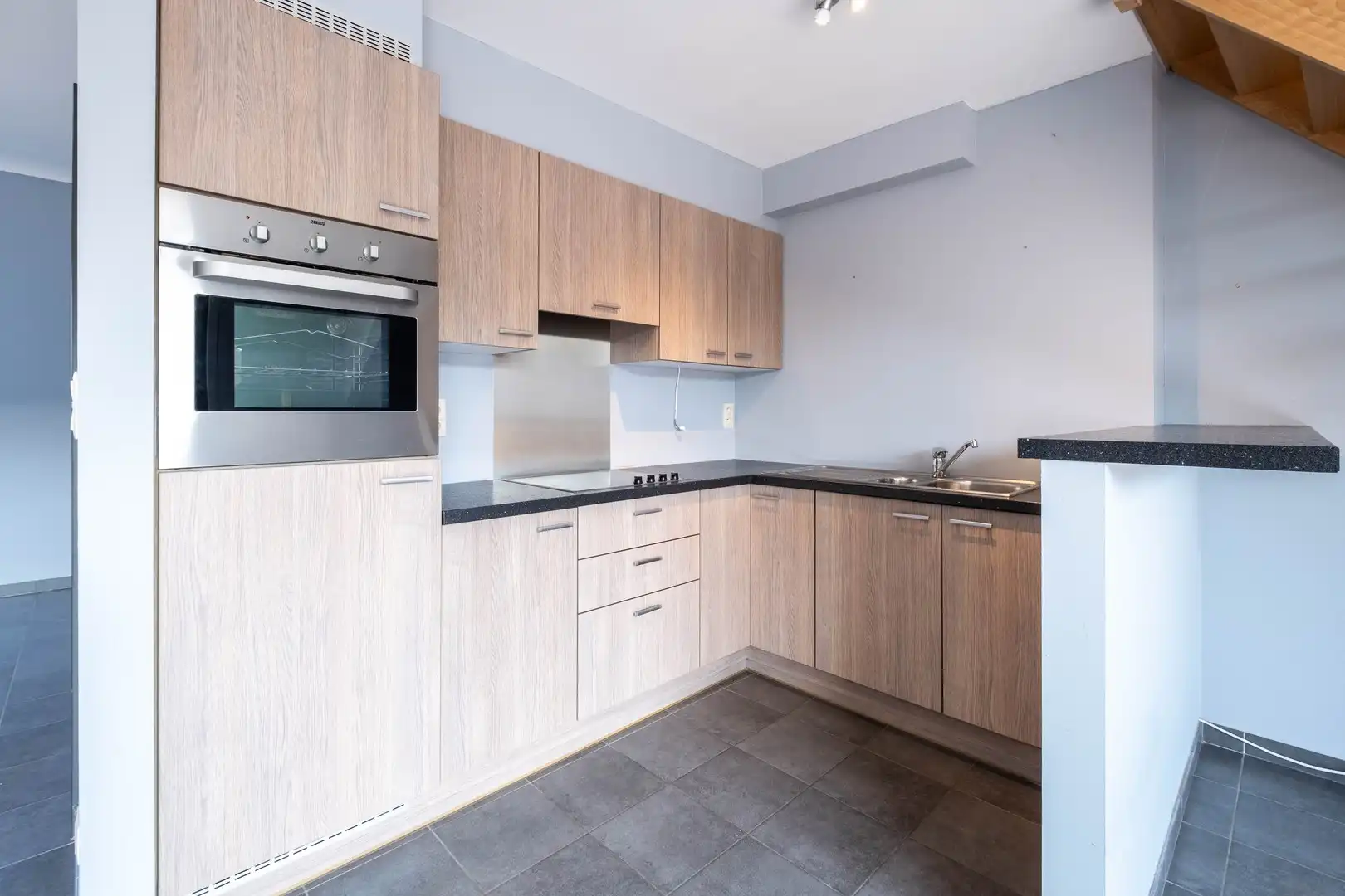 Modern duplex appartement met 2 slaapkamers foto 5