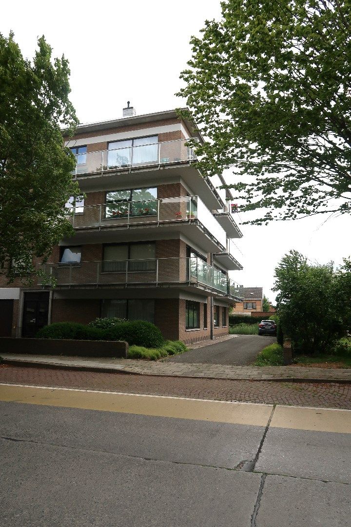 Ruim appartement met 3 slaapkamers foto 18