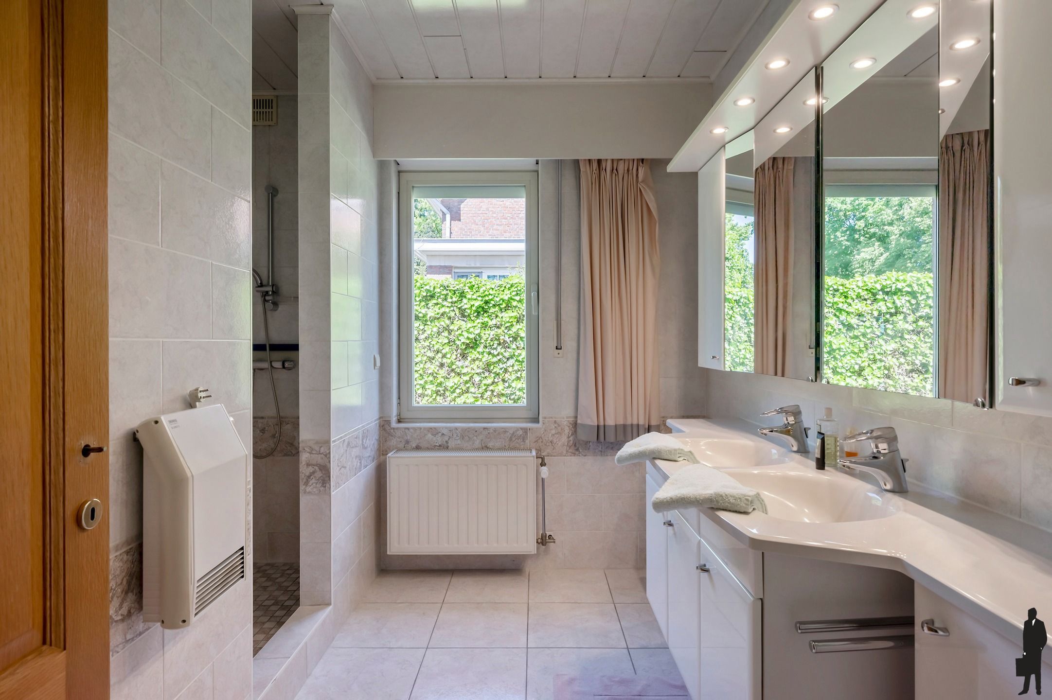 Degelijke woning te Hoogboom! foto 16