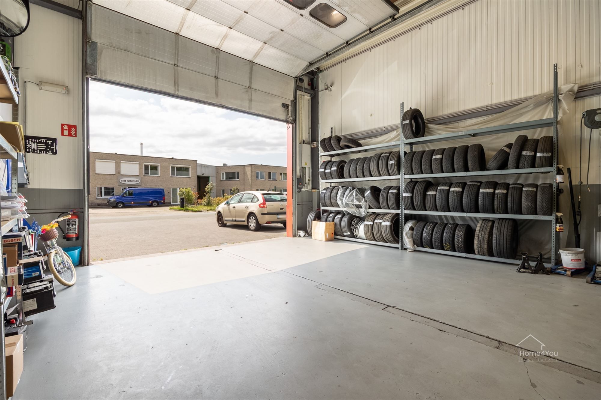 Nijverheidsgebouw + woning  foto 9