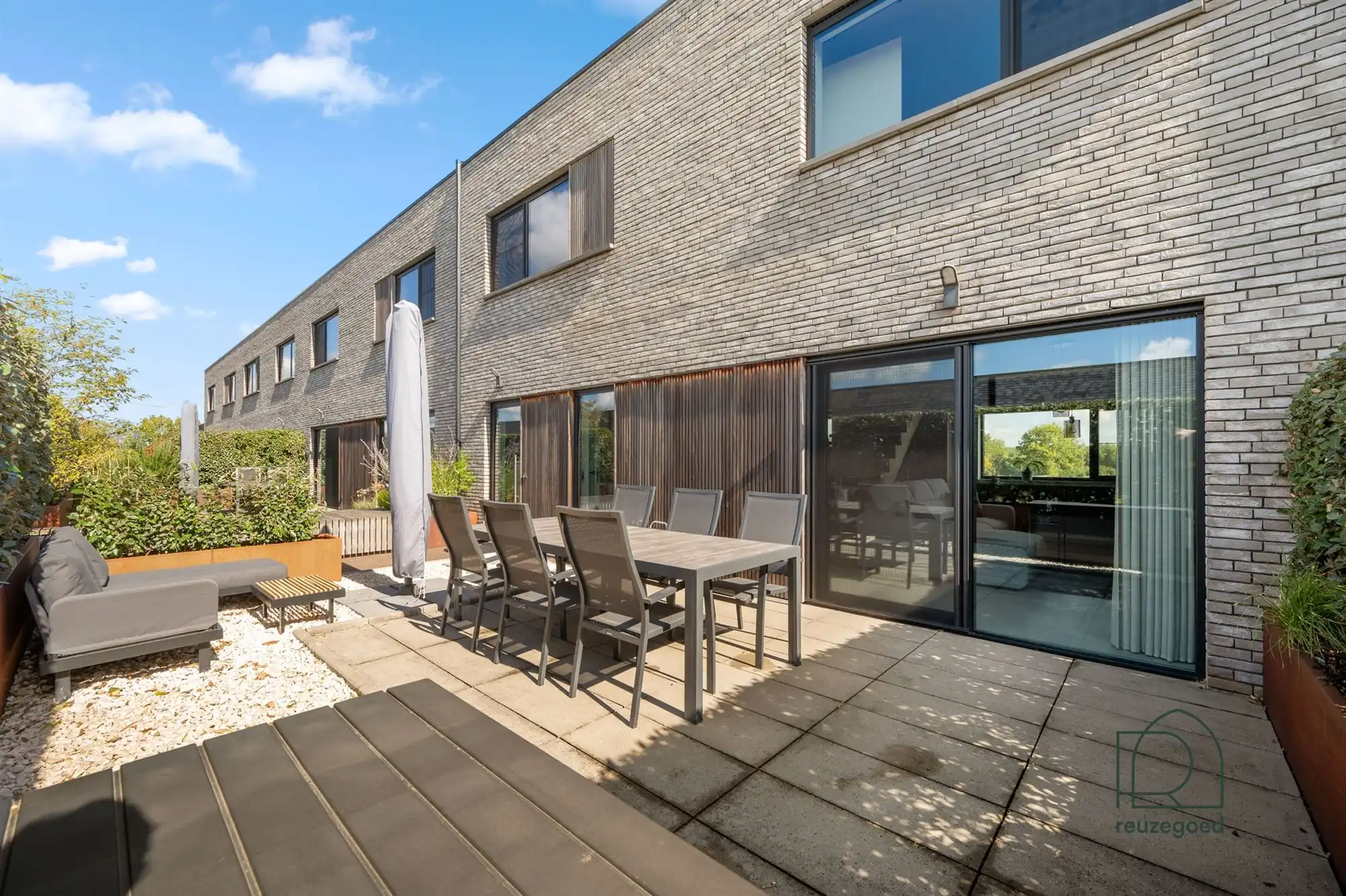 Uniek duplexappartement (3 slpk) met huisgevoel, groene daktuin en zicht op de velden in Kortessem foto 35