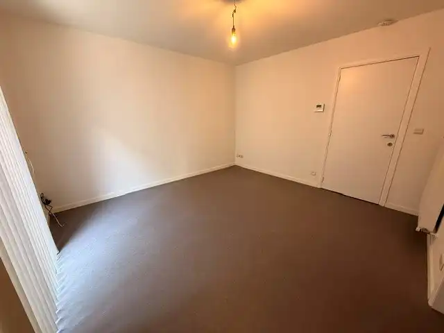 Verzorgd appartement met 1 slaapkamer, terras en lift in het centrum van Maaseik.  foto 6