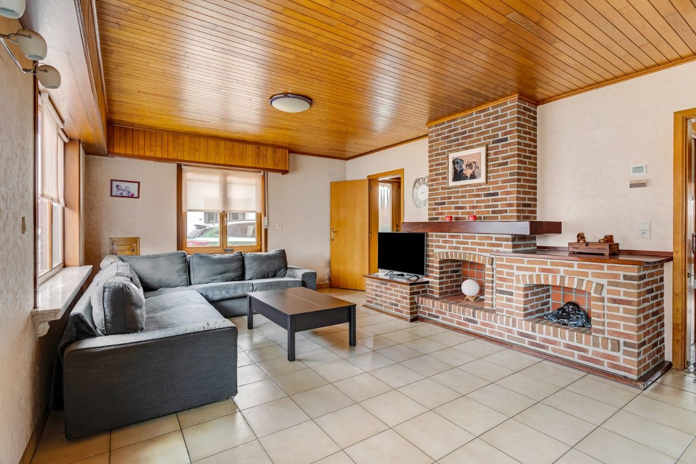 Gigantische, oerdegelijke woning met 4+ slpk., oprit, garage en west-tuin foto 5
