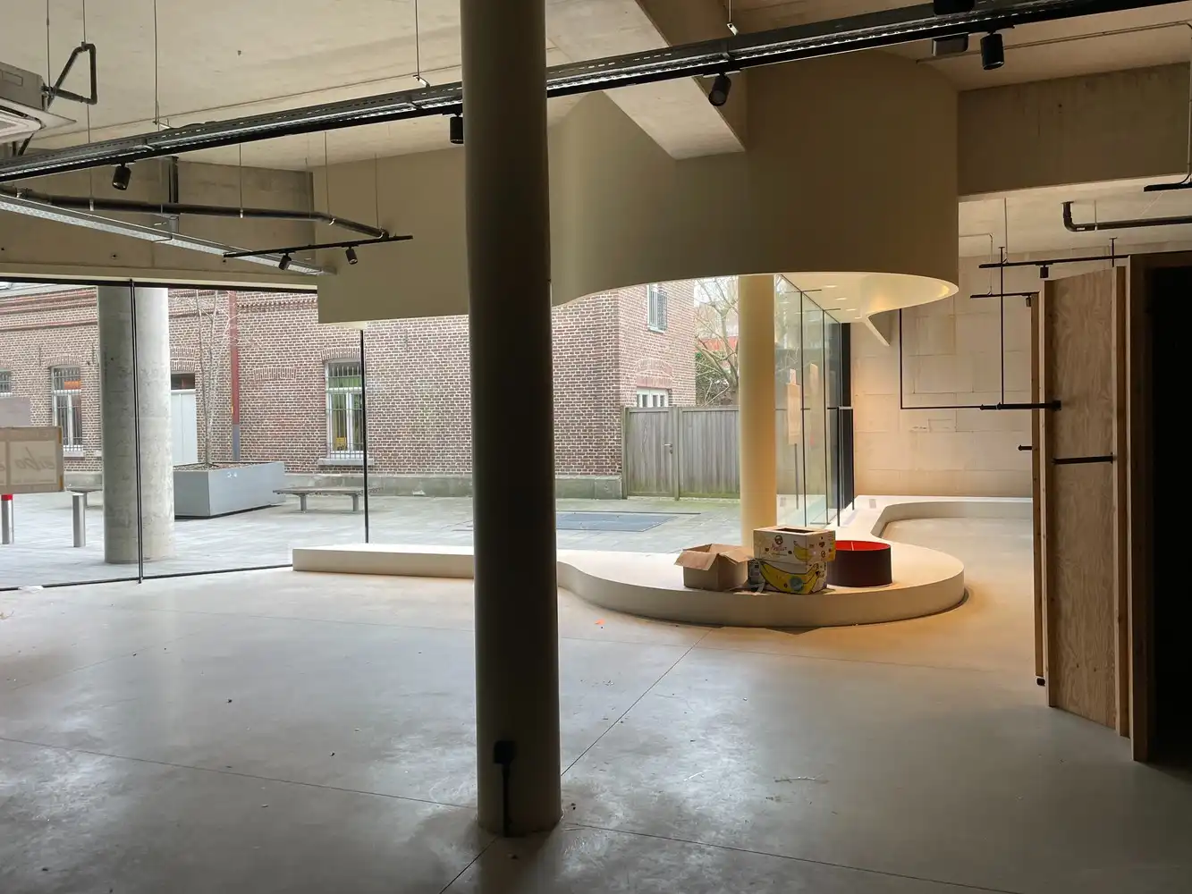 Handelsruimte te huur foto 3