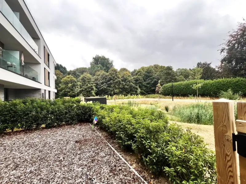 Gelijkvloers app met 1 slpkm, tuin, staanplaats en kelderberging foto 4