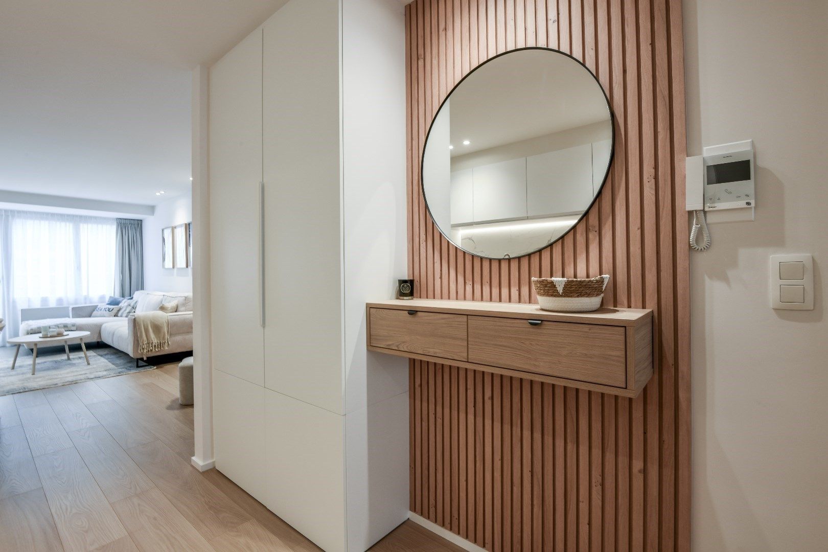 Mooi gerenoveerd appartement gelegen tussen de Zeedijk en het Driehoeksplein foto 7