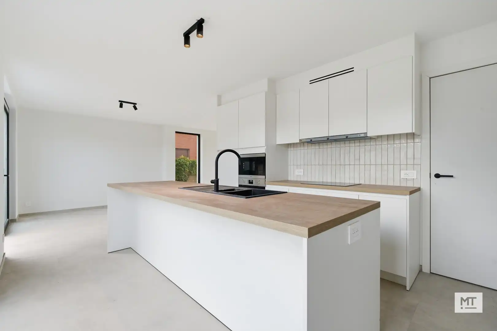 Alleenstaande nieuwbouwwoning met 3 slaapkamers, tuin en carport in Beselare foto 8