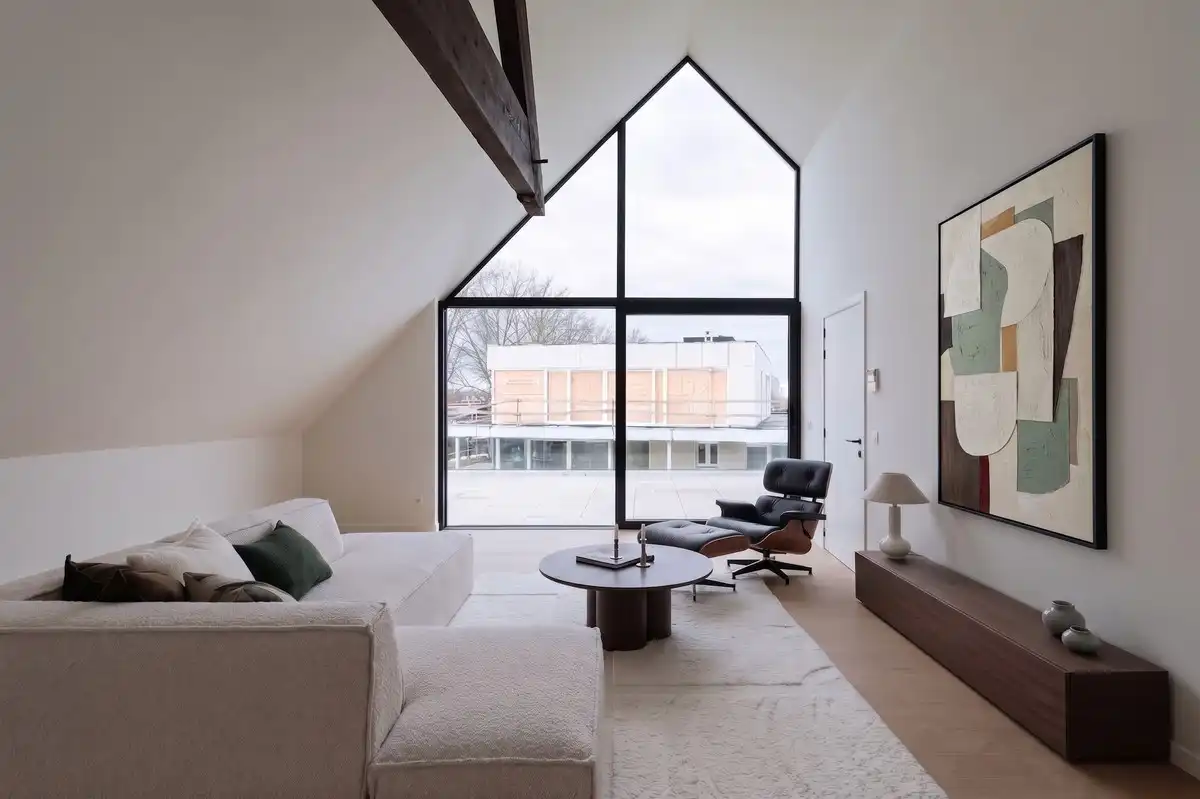 Sfeervol wonen te Brugge in een historisch gebouw foto 4