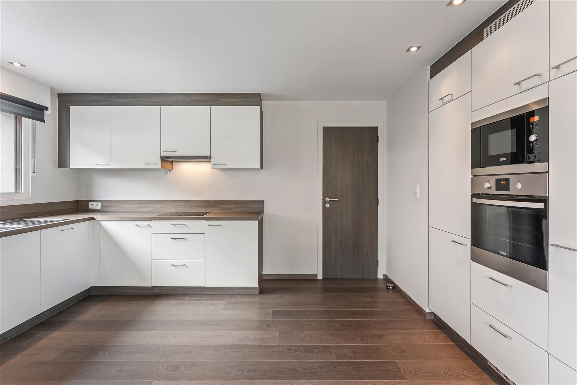 VOLLEDIG GERENOVEERDE WONING MET 2 SLAAPKAMERS GELEGEN OP EEN RUIM PERCEEL VAN 12A10CA TE BERKENBOS IN HEUSDEN-ZOLDER foto 10