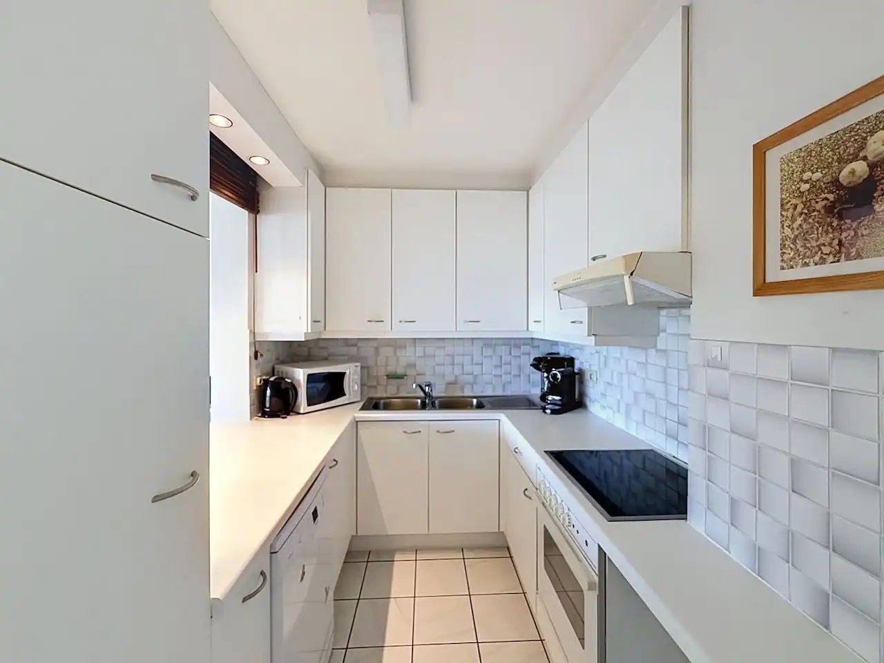 Ruim drie slaapkamer appartement met prachtig open zicht op Zee en het Willemspark foto 12