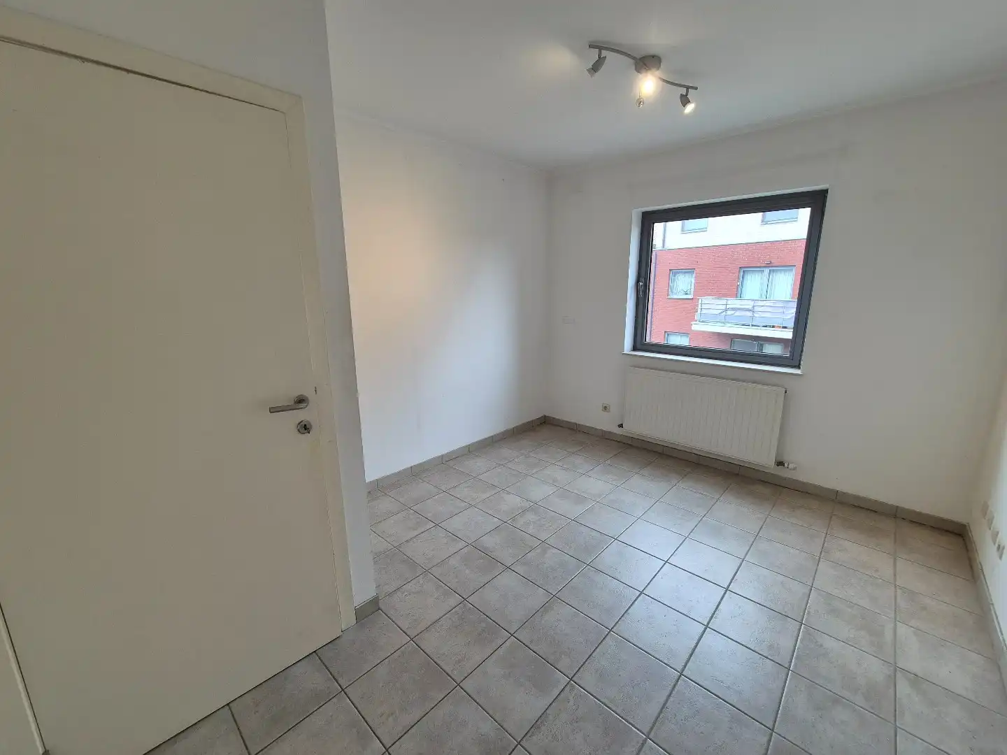 Appartement gelegen in de zeer geliefde Heilig-Hartwijk in Hasselt. foto 8