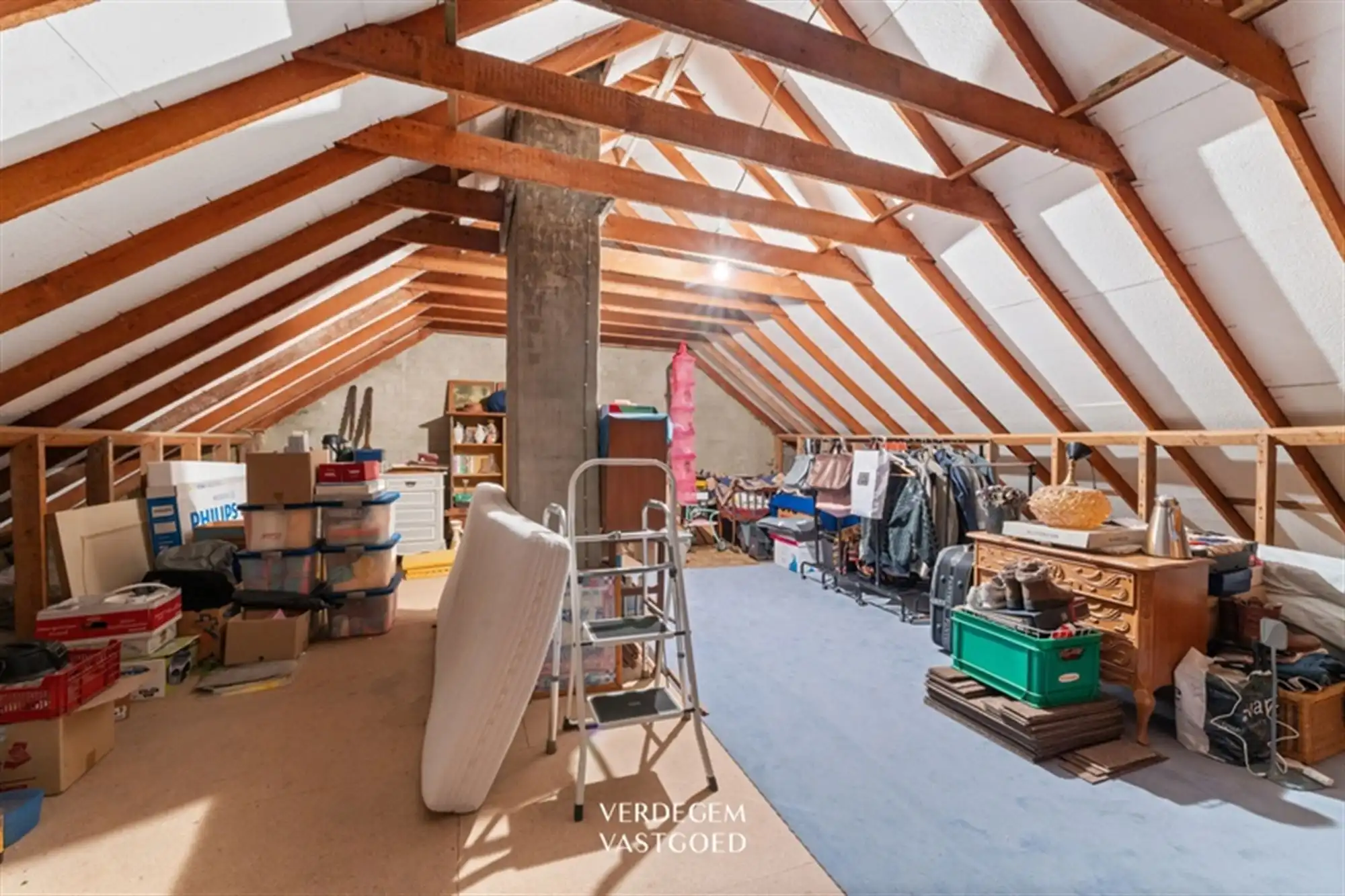 Hoevewoning met schuur en uniek zicht op weilanden en knotwilgen foto 16