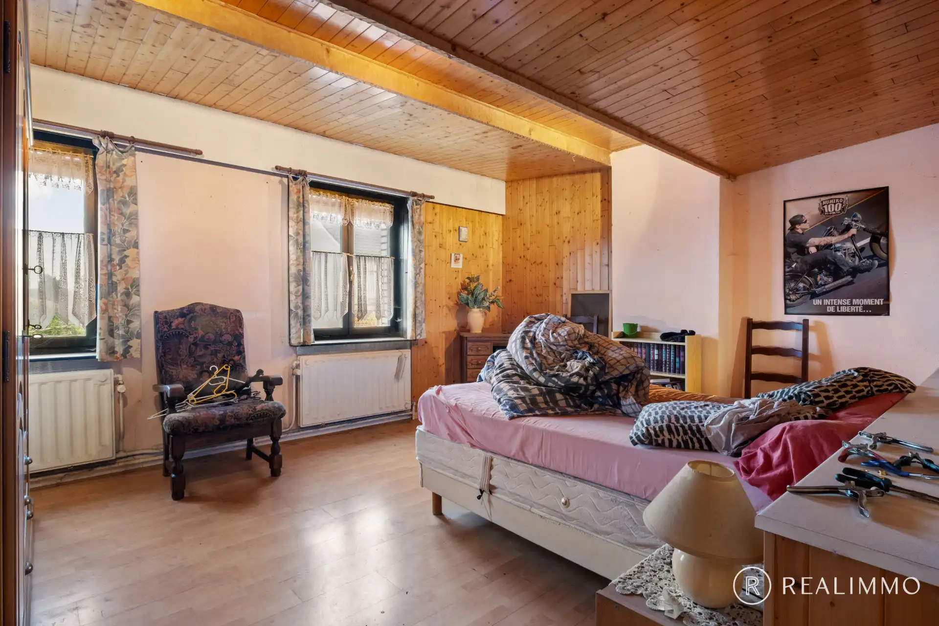 Alleenstaande woning met renovatiepotentieel in het centrum van Helkijn foto 7