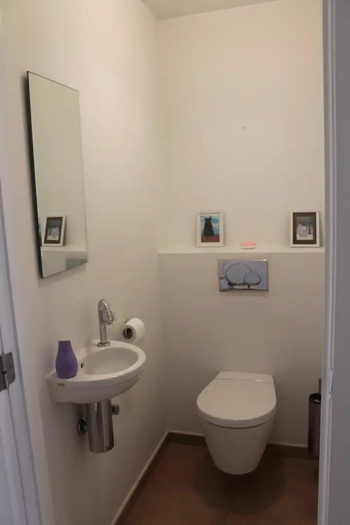 Lichtrijk appartement te koop in centrum Eeklo foto 13