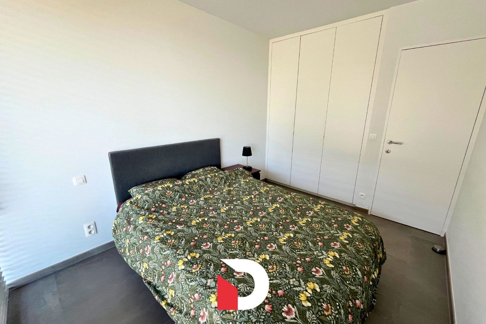 Modern appartement met 2 slaapkamers met ruim terras. foto 6