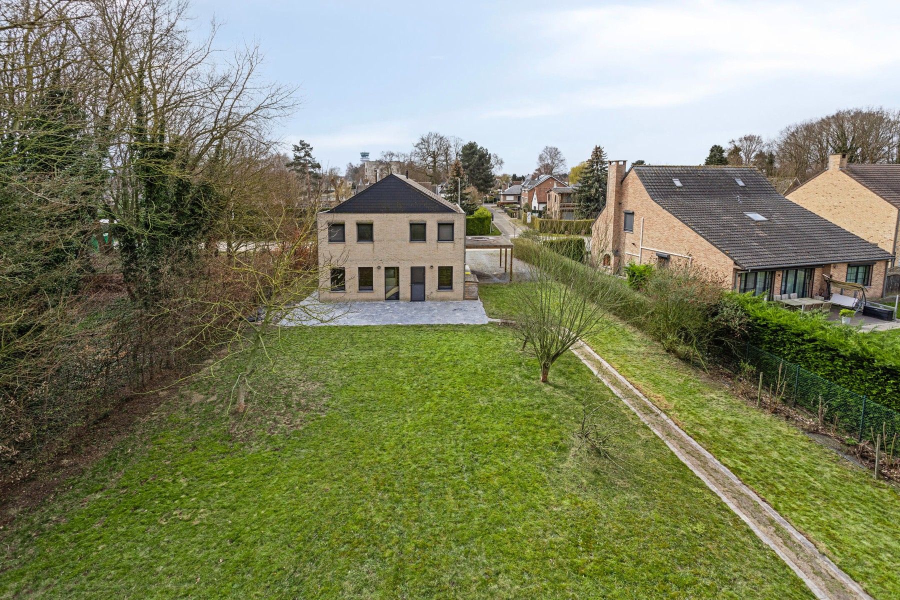 Instapklare villa op groot perceel met maximale privacy. foto 29