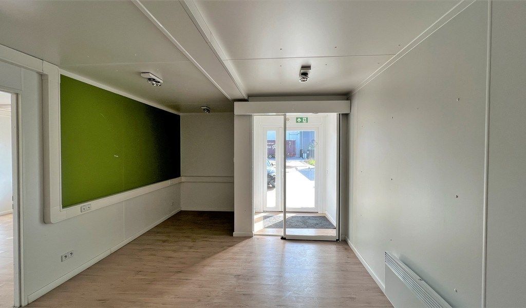 Magazijn te huur vlakbij afrit E17 te Sint-Niklaas foto 20