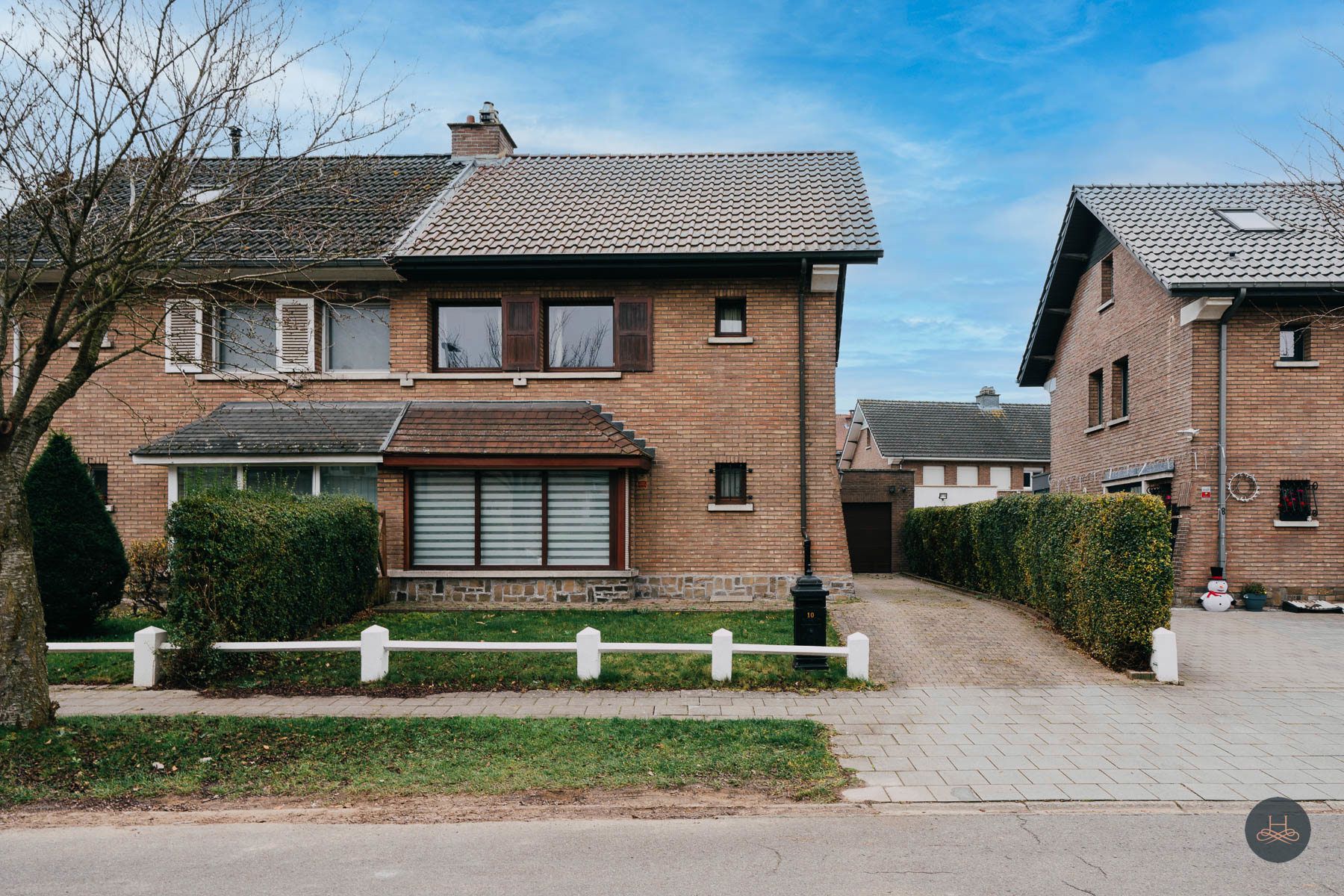 Hoofdfoto van de publicatie: Gezellige halfopen woning in een zeer aangename buurt