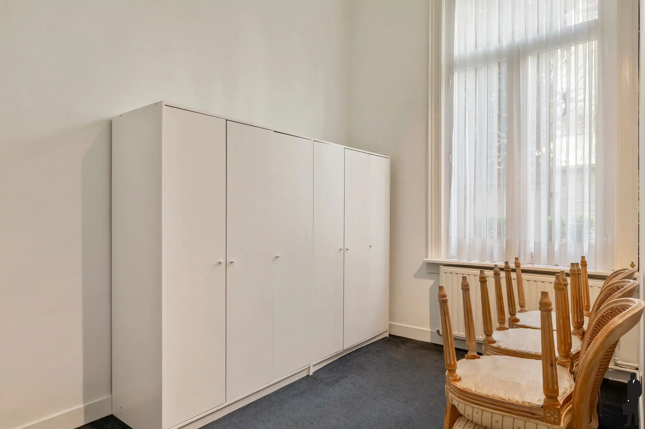 Statig herenhuis met praktijkruimte op toplocatie in Antwerpen foto 24