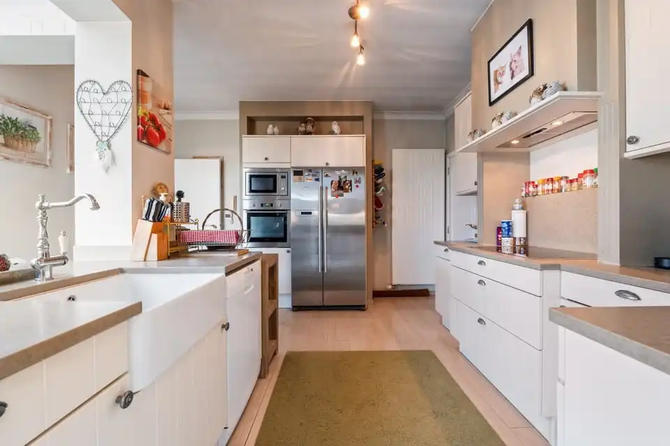 RUIME EN RUSTIG GELEGEN BUNGALOW MET 4 SLKS EN ZWEMBAD OP EEN PRACHTIG PERCEEL VAN 764M² foto 11