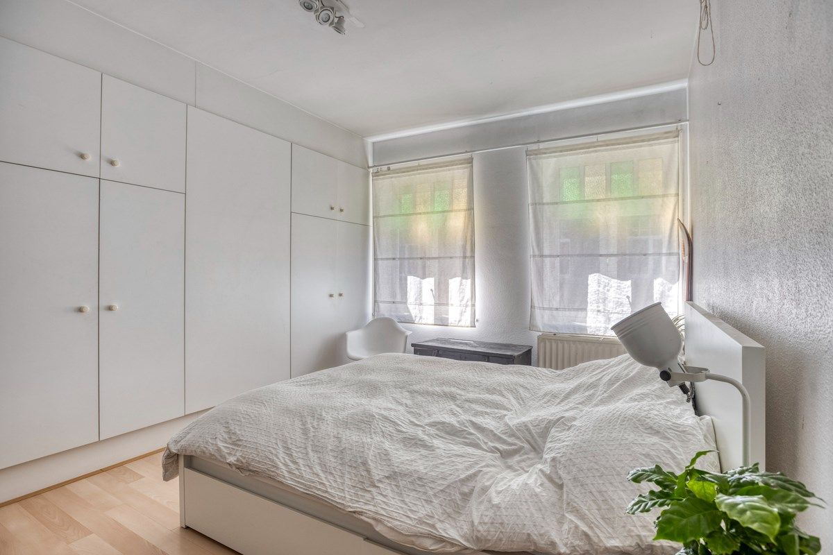 Authentieke rijwoning met 4 slaapkamers! foto 13