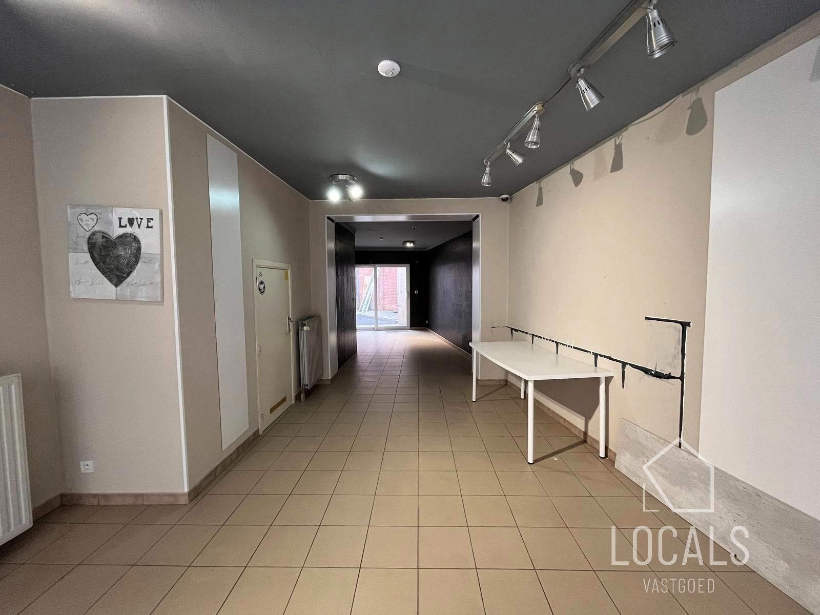 Woning met bijgebouw in centrum Geraardsbergen foto 2