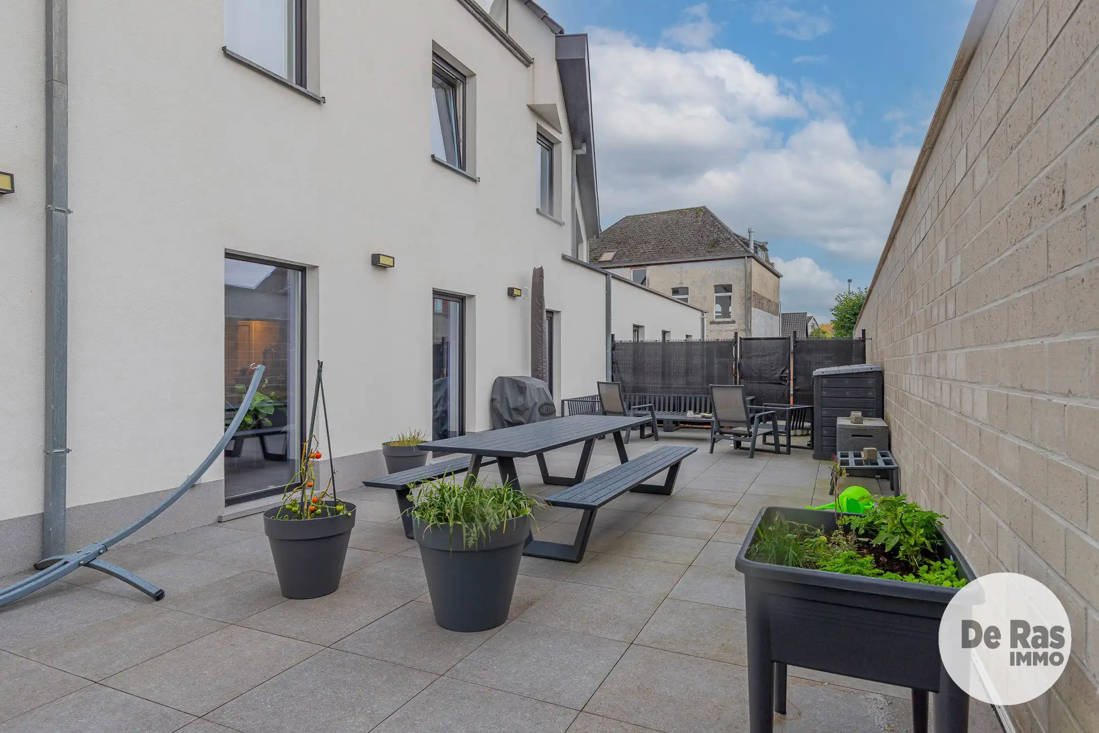 BURST-Schitterend,recent, gelijkvloers appartement met tuin foto 17