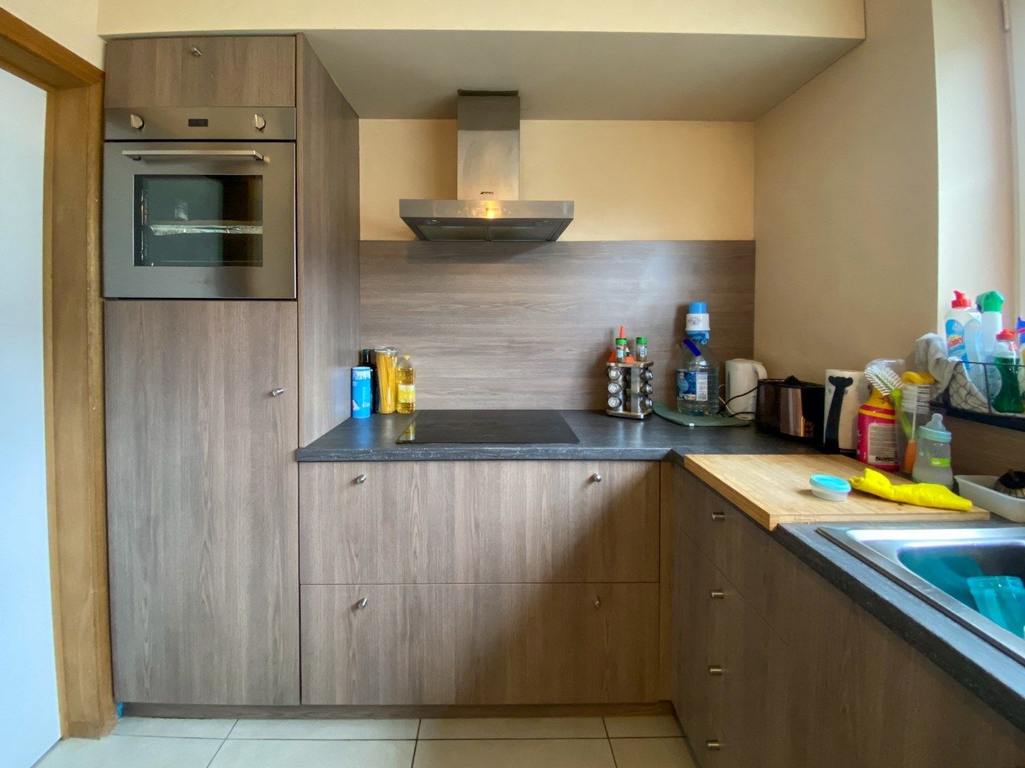 Recente woning met 3 slaapkamers, carport en tuin. foto 7