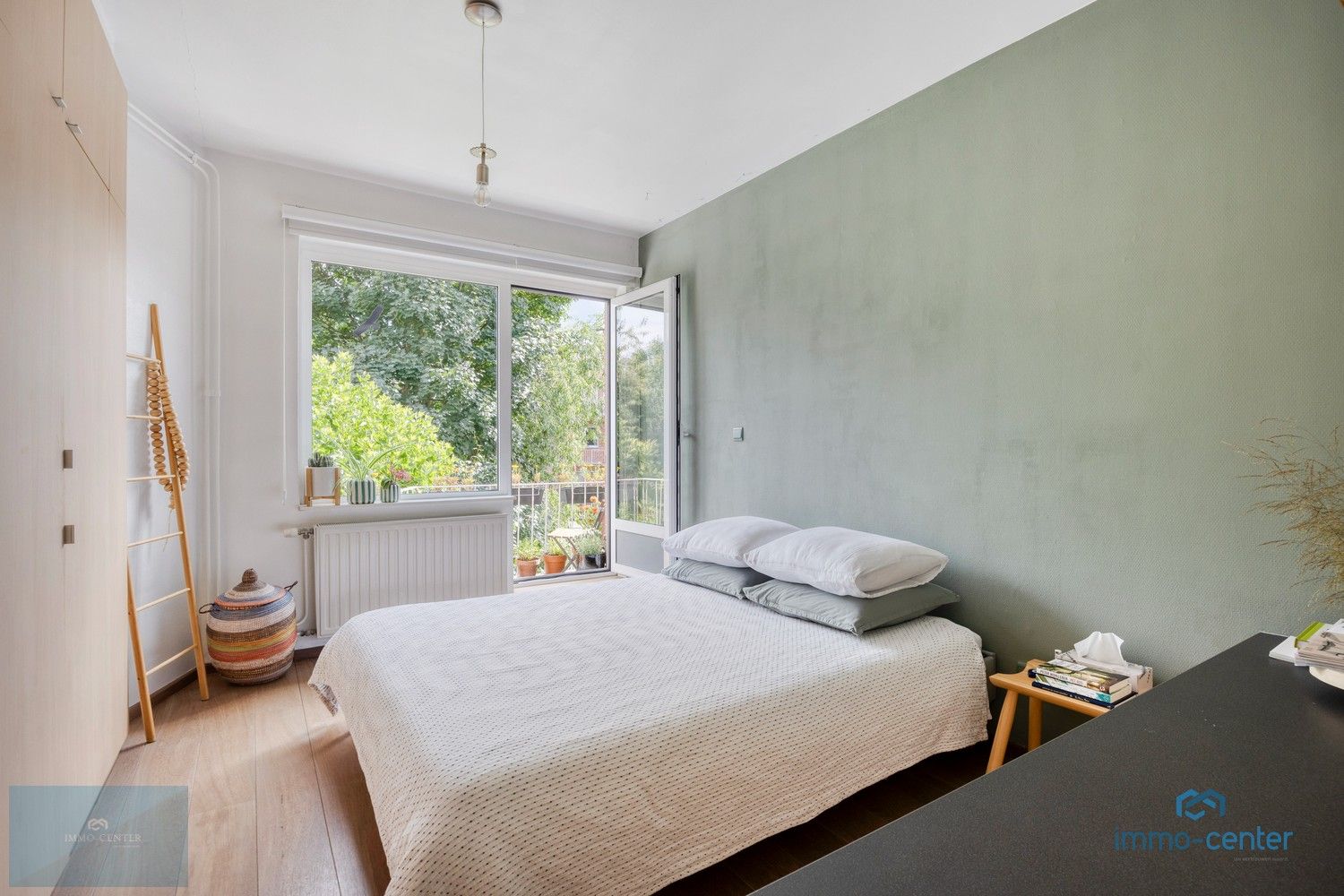 Instapklaar appartement met 1 slaapkamer, terras, extra ruimte, garage en zicht op het park – op toplocatie in Hasselt foto 12