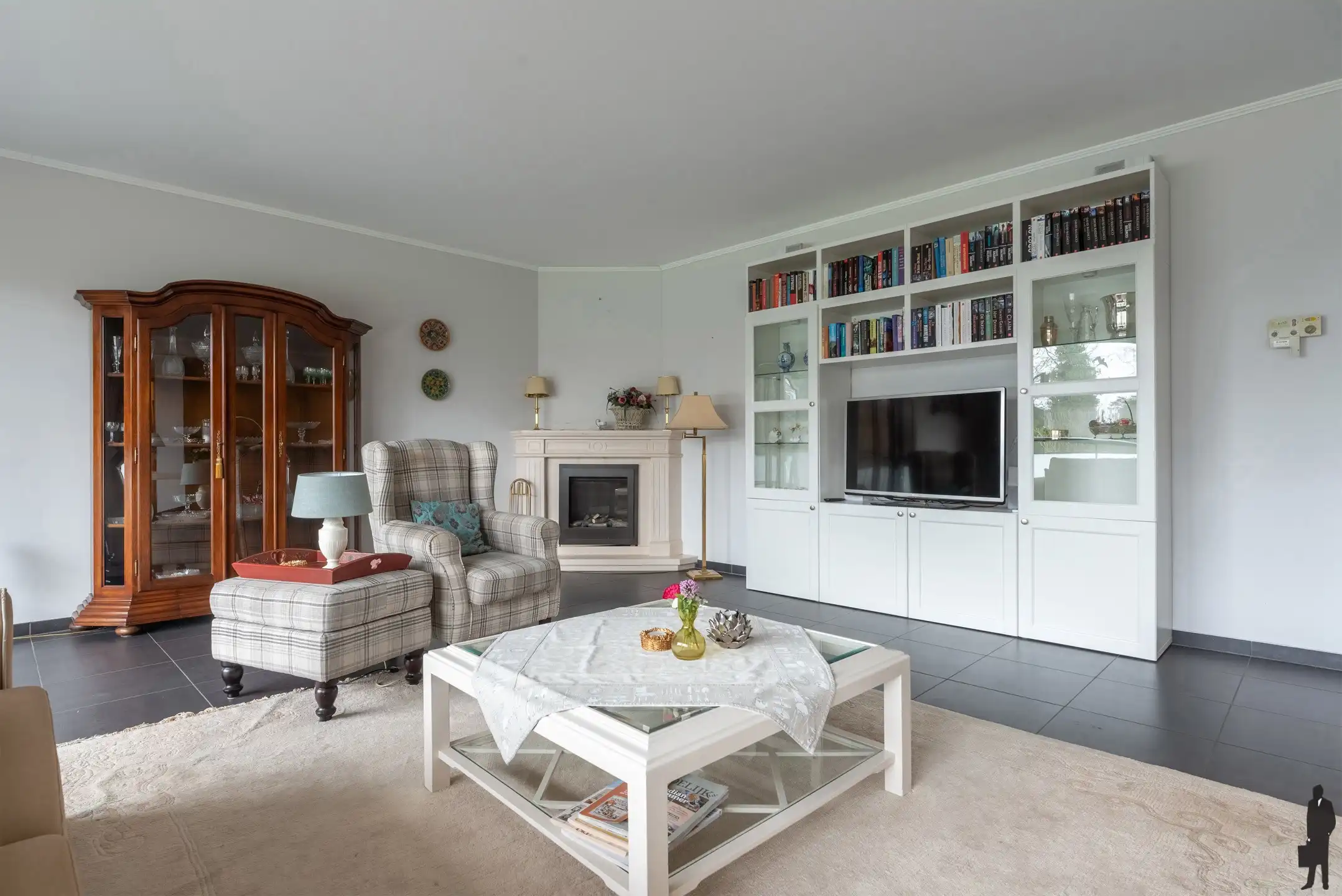 Ontdek dit uitzonderlijk ruime en goed gelegen appartement in het hart van Hoogstraten. Met een royale woonruimte van maar liefst 80 m² foto 11