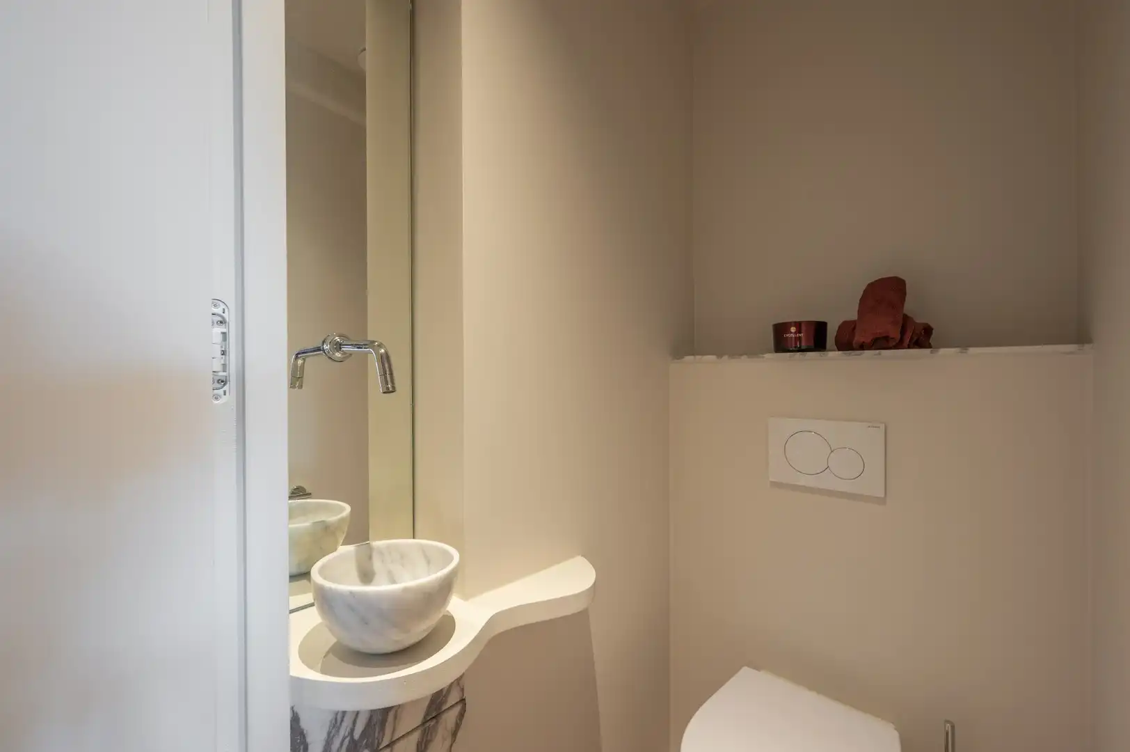 Prachtig gerenoveerd appartement nabij het centrum en de zee met open zichten. foto 14