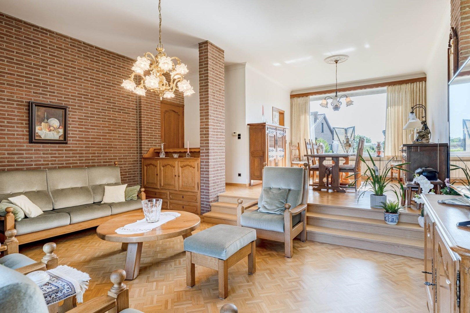 Uitstekend onderhouden vrijstaande bungalow woning op 6a 47ca in een gegeerde woonbuurt vlakbij het centrum van Bilzen foto 12