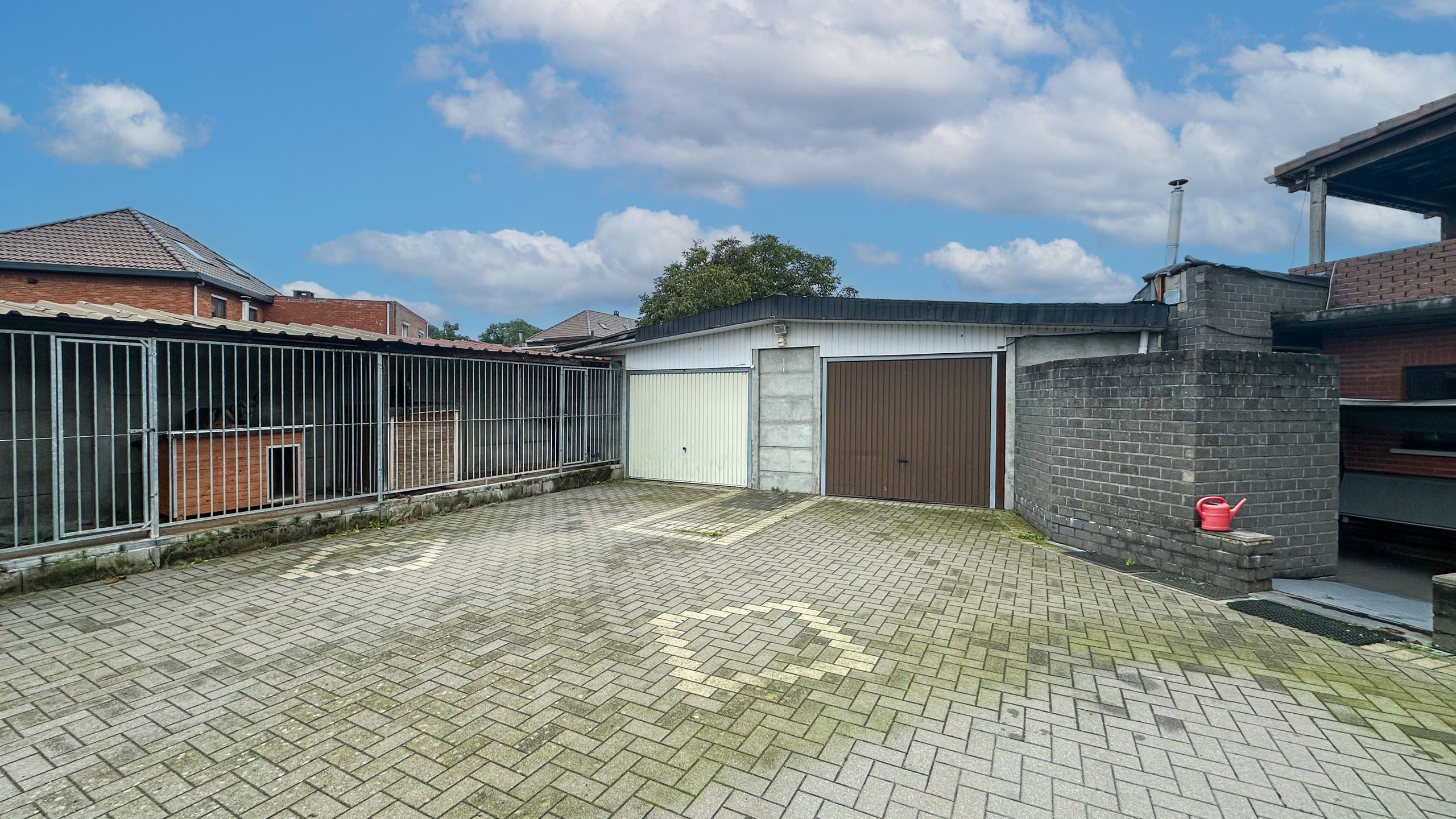 Woning met 5 slpk, 2 badk, 2 keukens te koop in Houthalen! foto 38