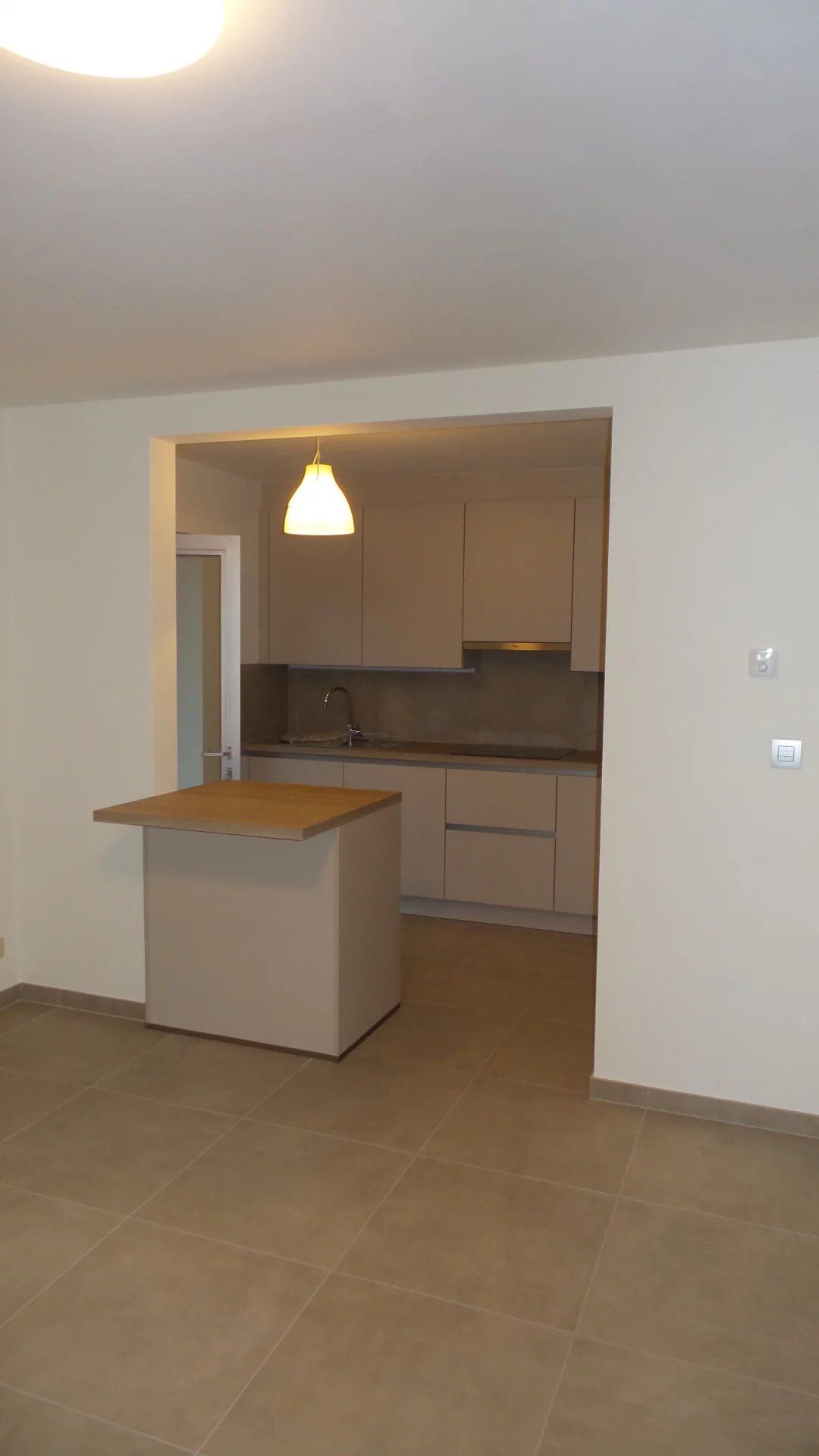 Te Huur: Comfortabel Appartement in Diepenbeek, België foto 20