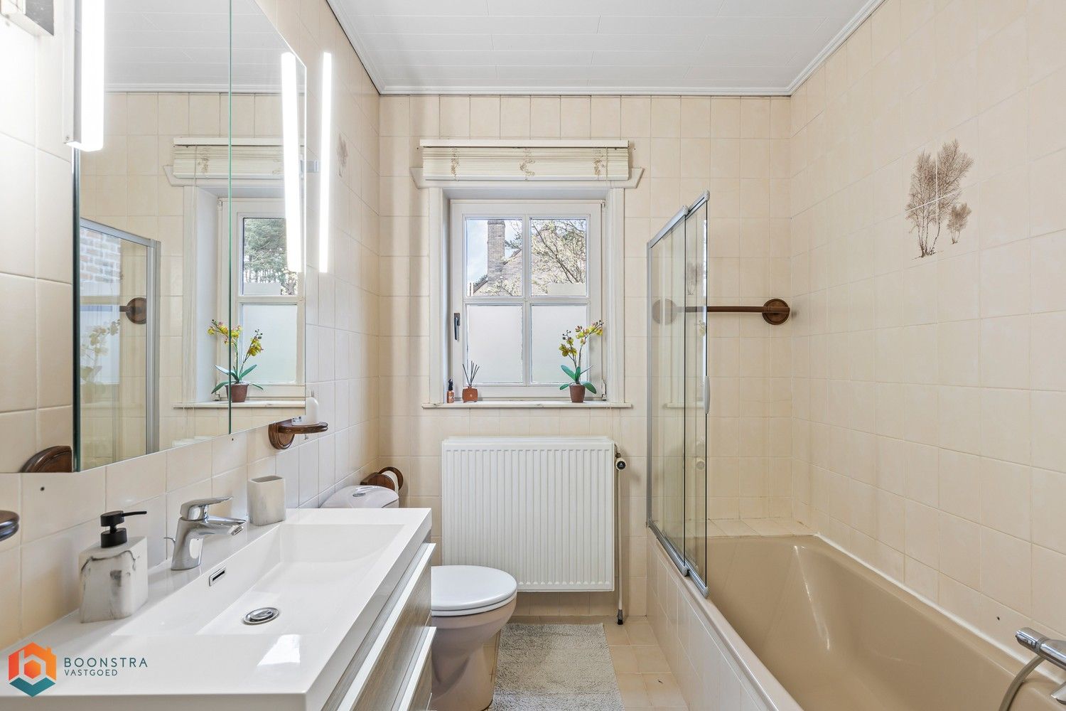 Ruime woning met 6 slpkrs en sfeervolle tuin met zwembad te Putte foto 14